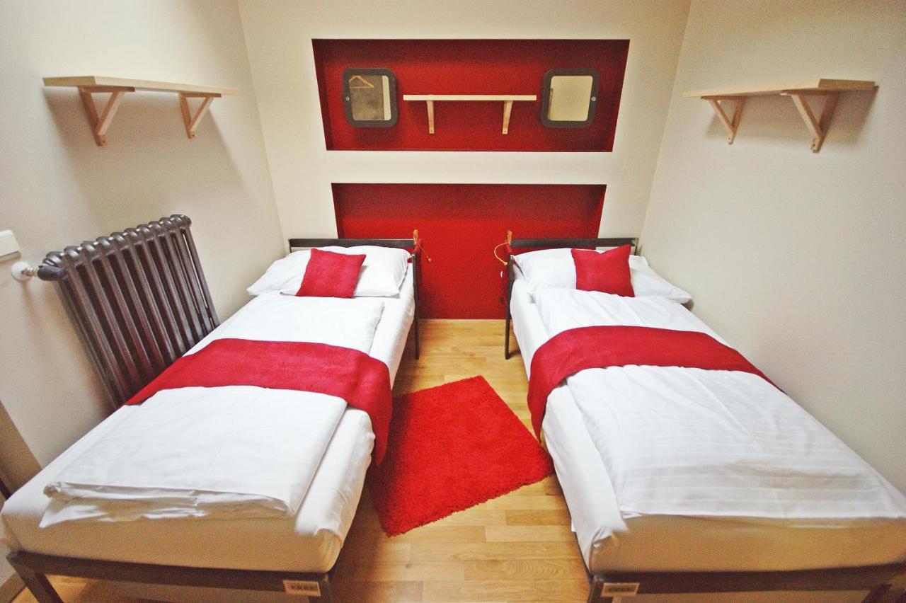 Czech Inn Praha Bagian luar foto